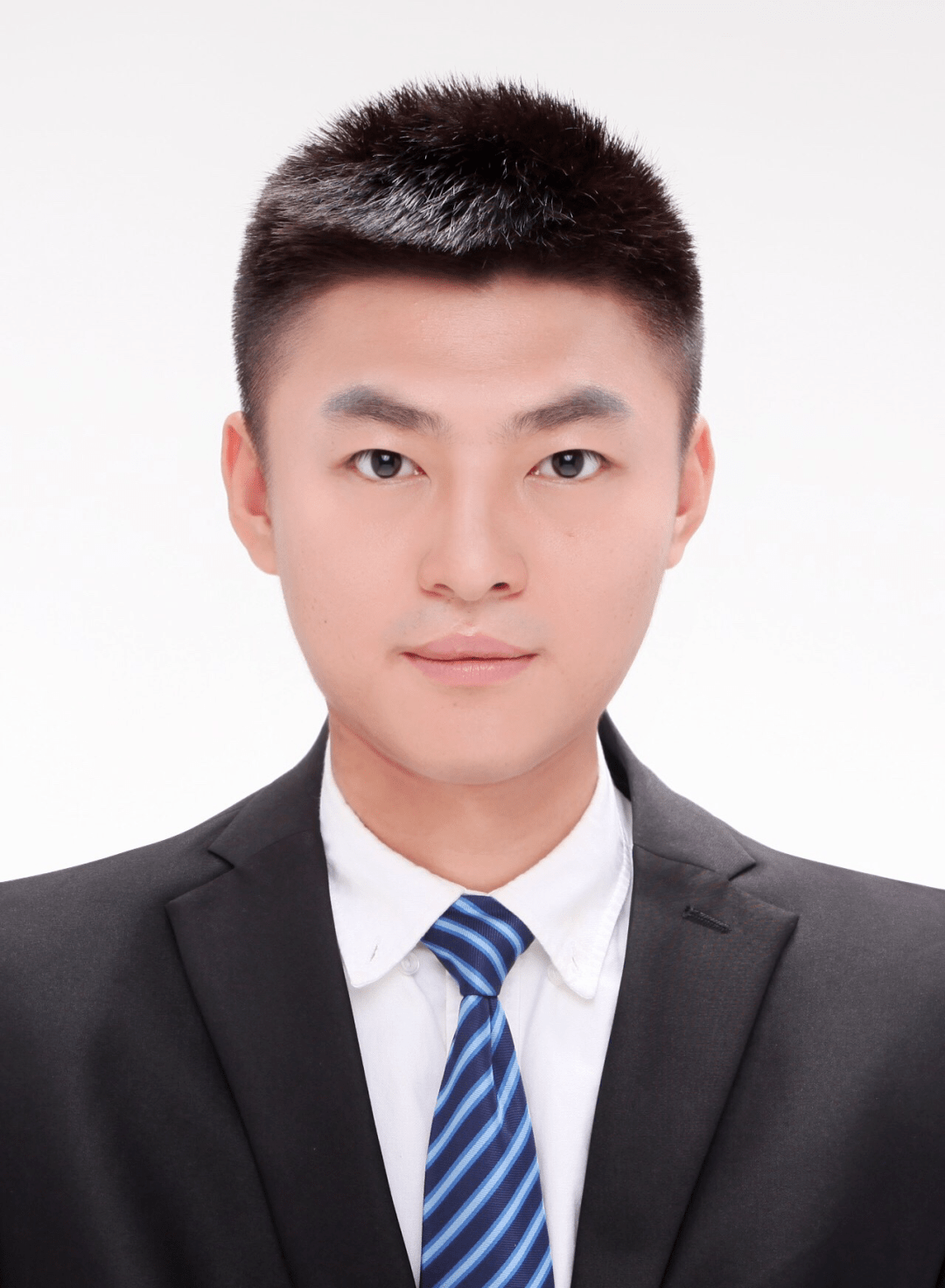 Kaiyun官方网站_
上市公司杯｜帅哥最多的罗浮百香队(图24)