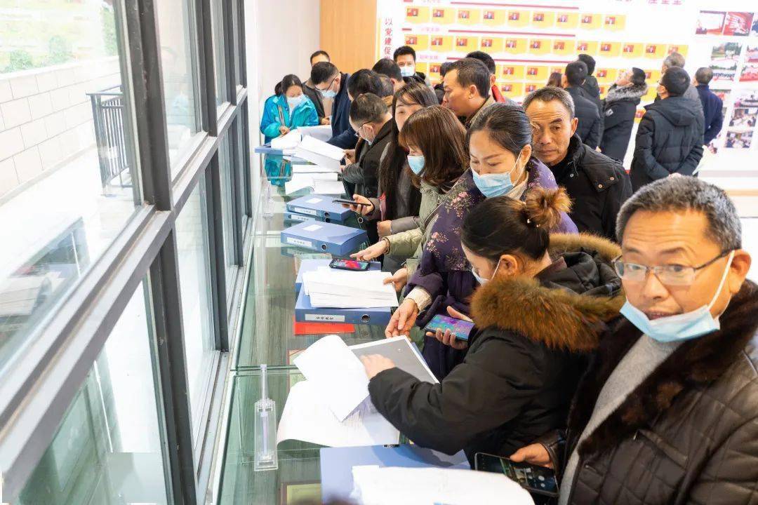 开云kaiyun官方网站-
全县学校宁静治理干部现场培训会在中山校举行(图5) 开云kaiyun官方网站-
全县学校宁静治理干部现场培训会在中山校举行(图5)