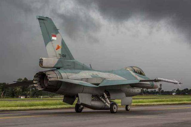 kaiyun官网入口:
澳大利亚曾多次“入侵”印尼 两国有没有打起来的可能?(图4) kaiyun官网入口:
澳大利亚曾多次“入侵”印尼 两国有没有打起来的可能?(图4)